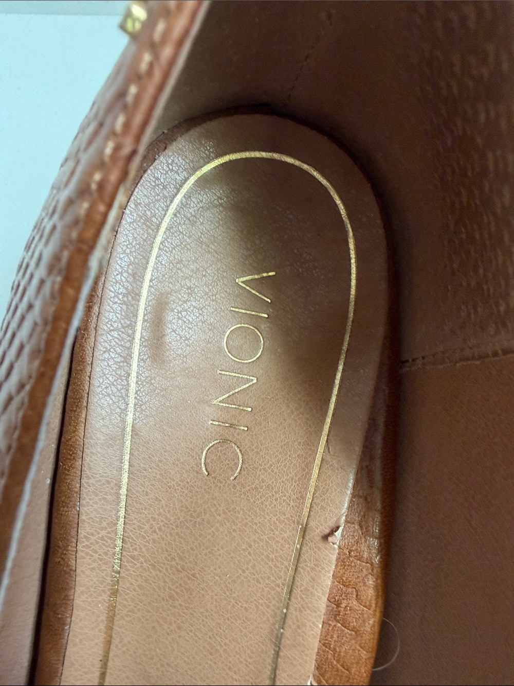 Vionic Tan Textured Pointed-Toe Pumps | 8.5 - Picture 2 of 9